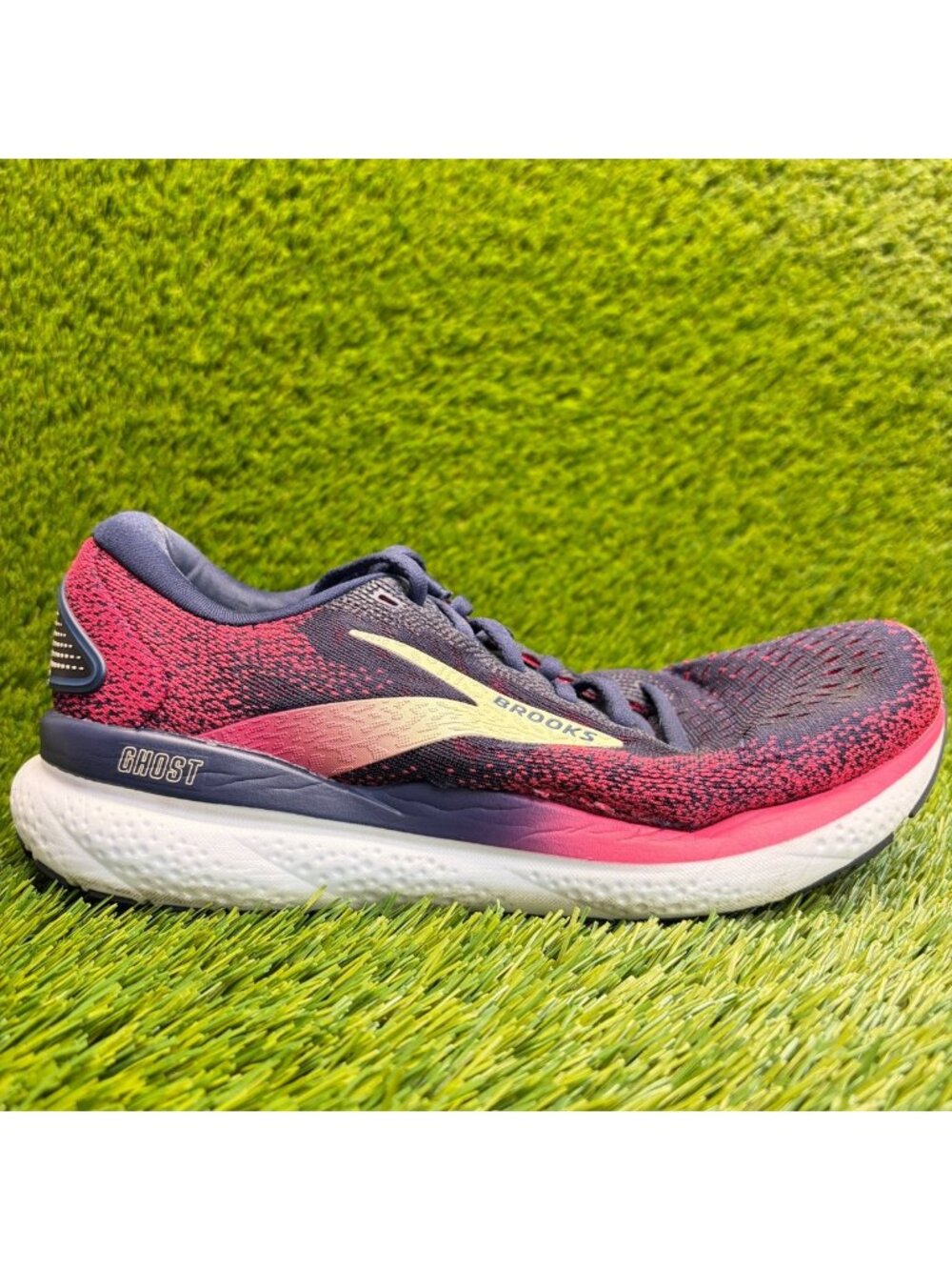 Brooks Ghost 16 Womens Size 8EE Navy Blue Pink Athletic Running Shoes Sneakers